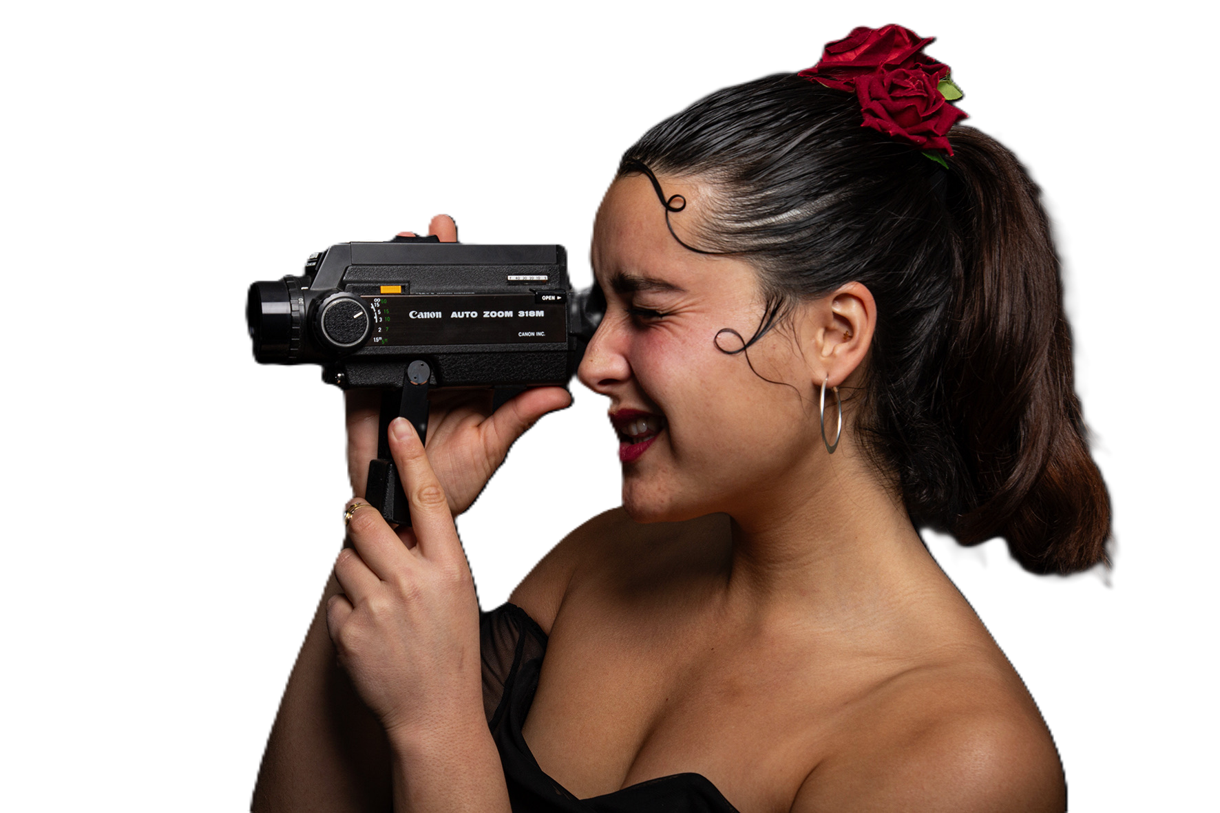 victoria rosa con una cámara